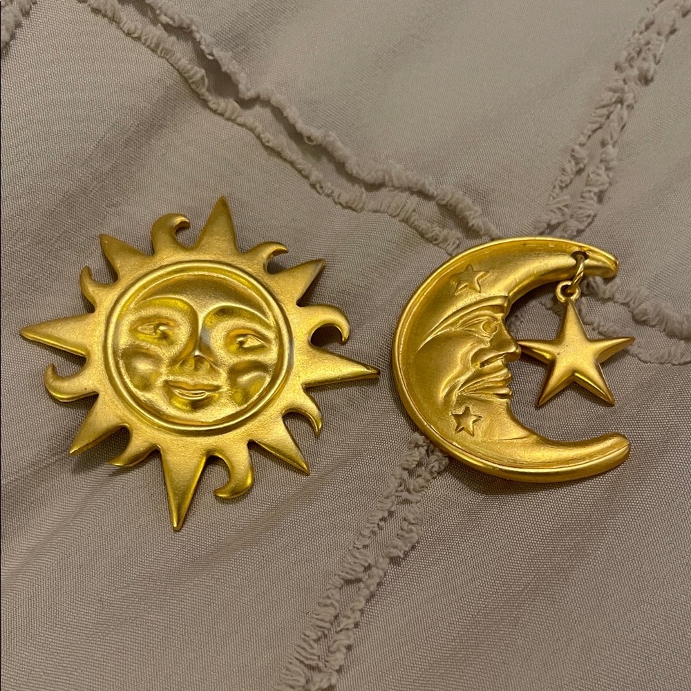 Gold Sun and Moon Brooch Set